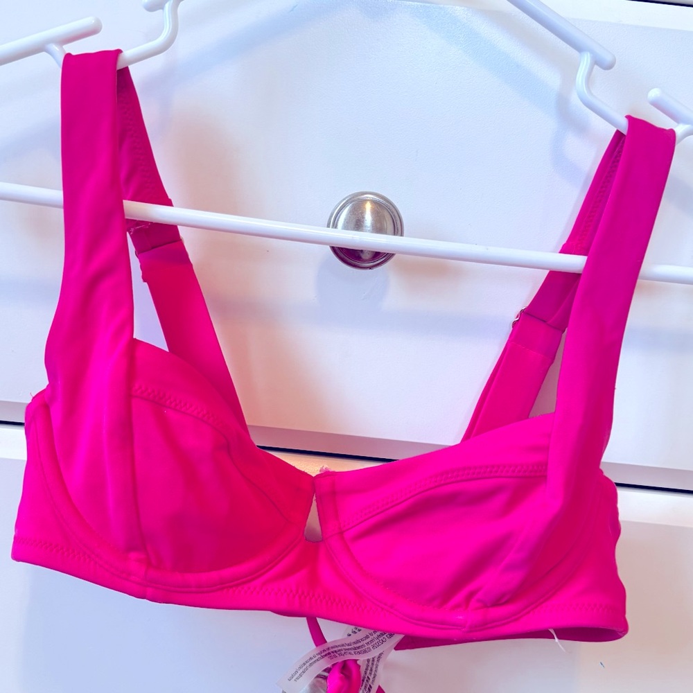 Super cute pink bikini top